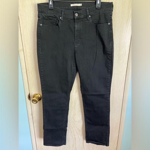 LEVIS Classic Straight Womens Jeans Black Denim Soft Stretch Mid Rise Dark Sz 14 - Picture 1 of 10